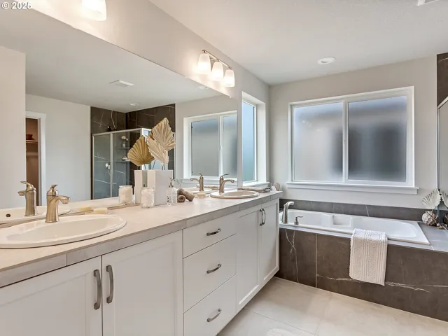 Primary Bedroom-Attached Bathroom