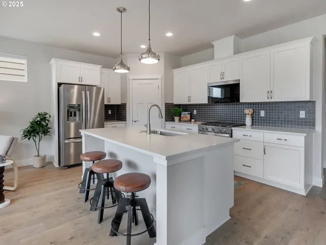 Kitchen-Island