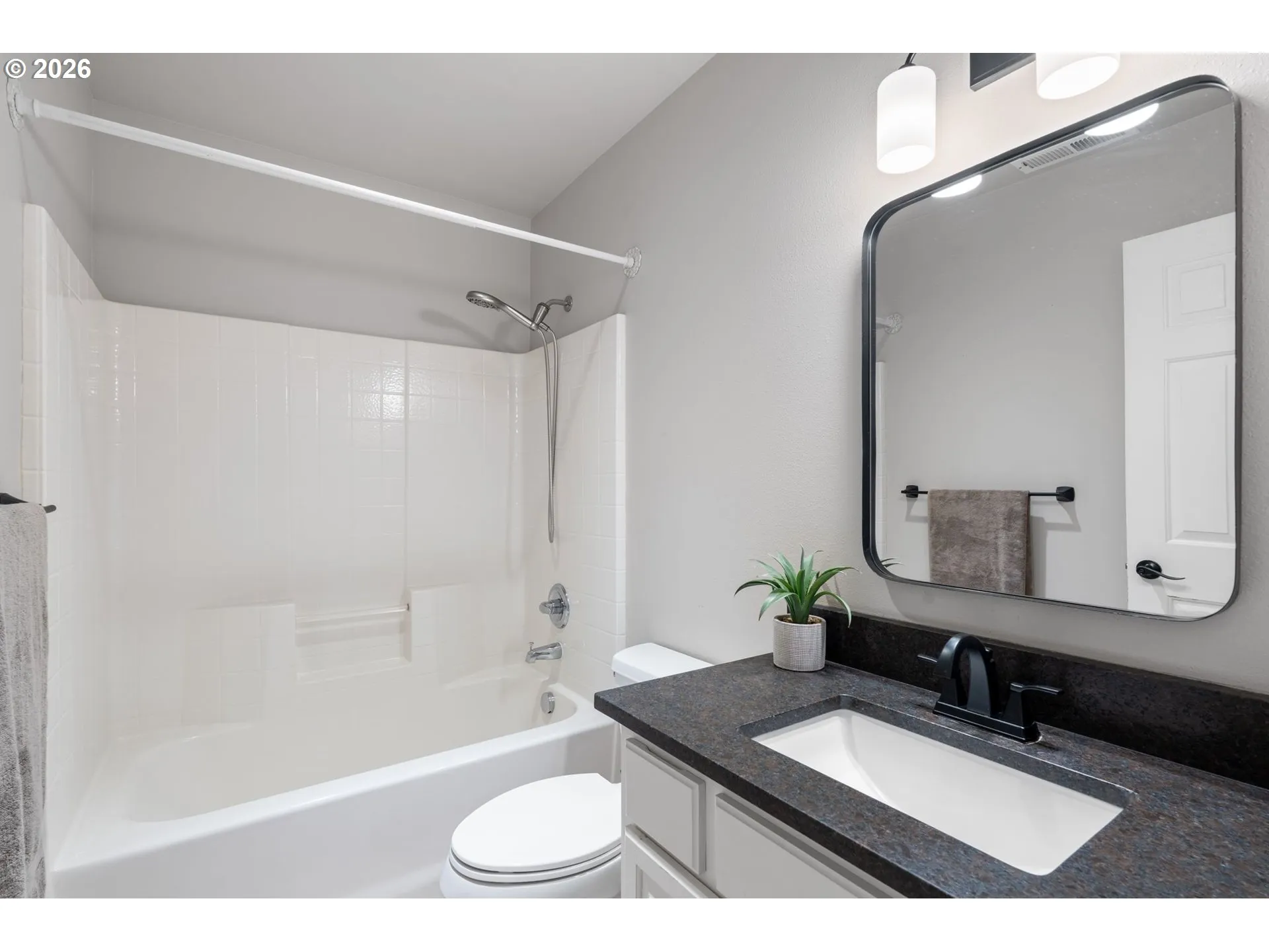Bathroom-Upper