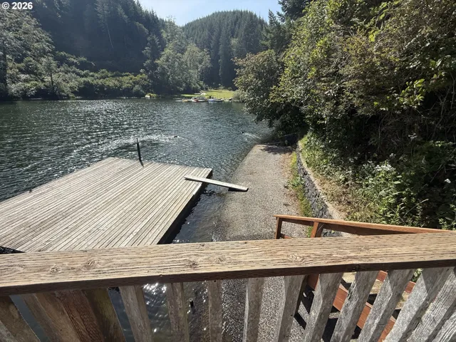 Dock