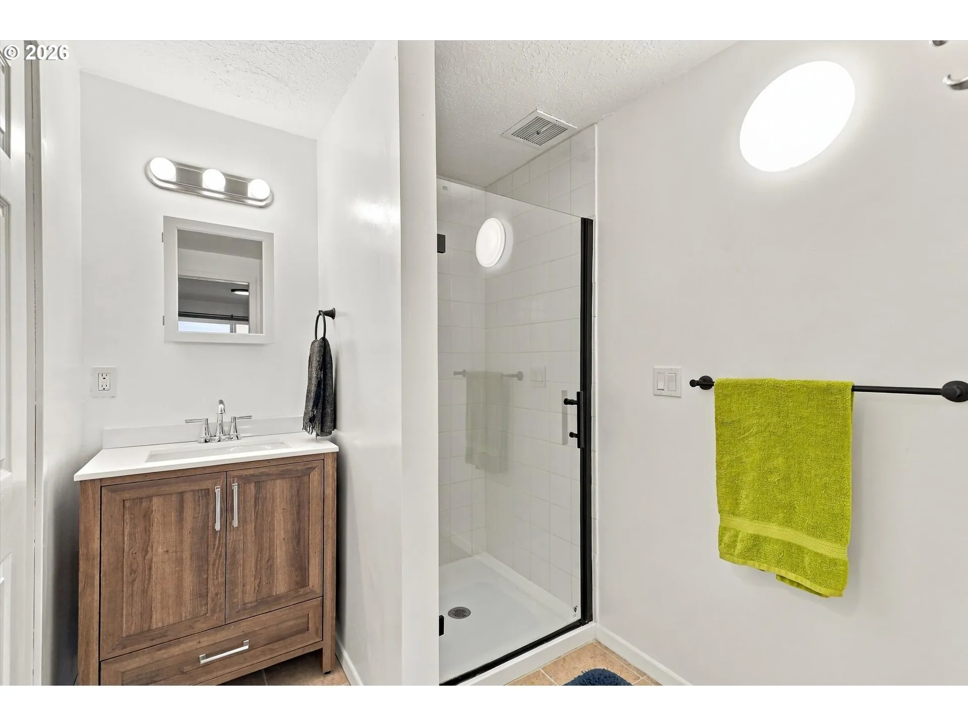 Bathroom, Attached