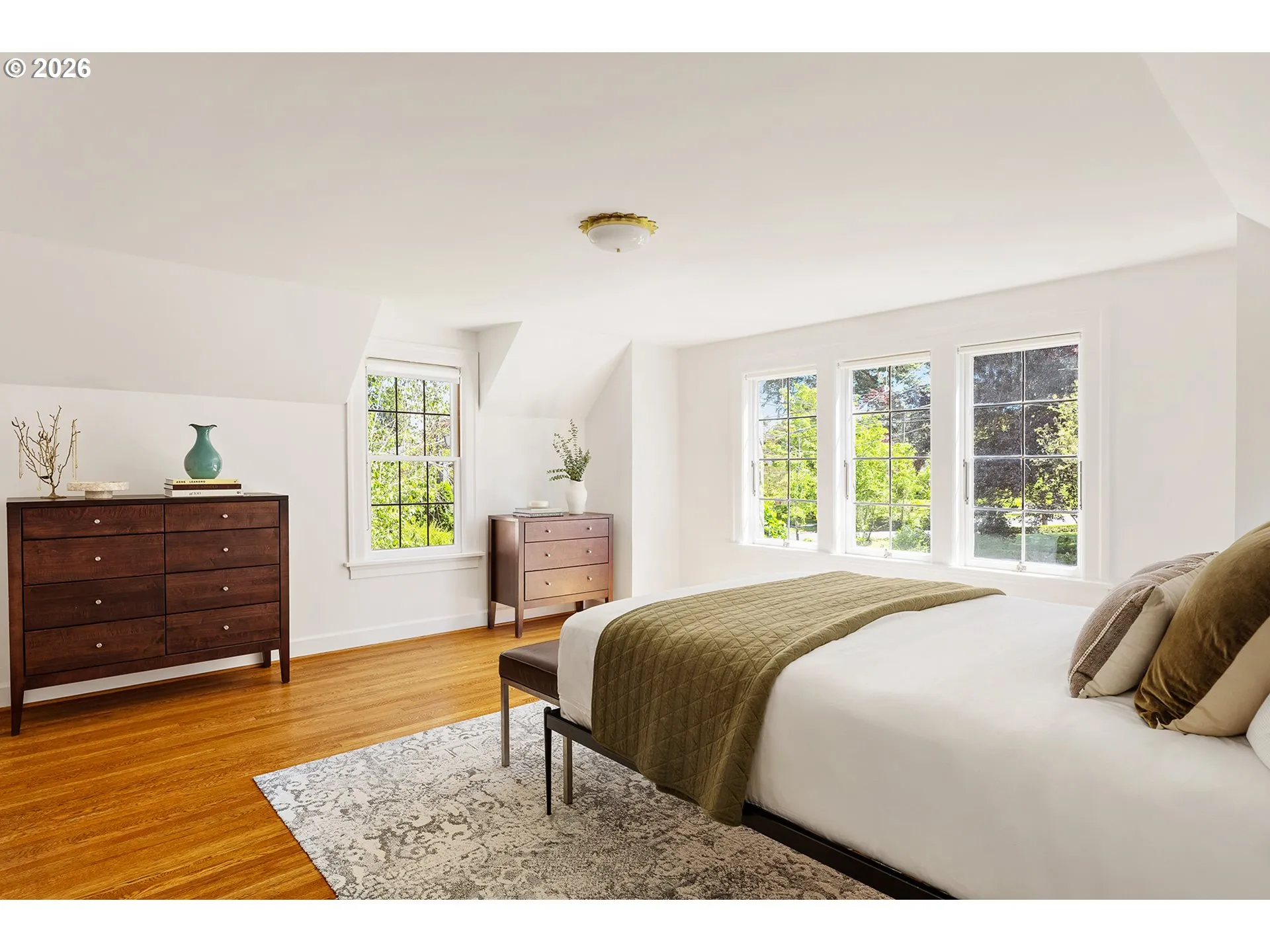 Bedroom, Primary-Upper
