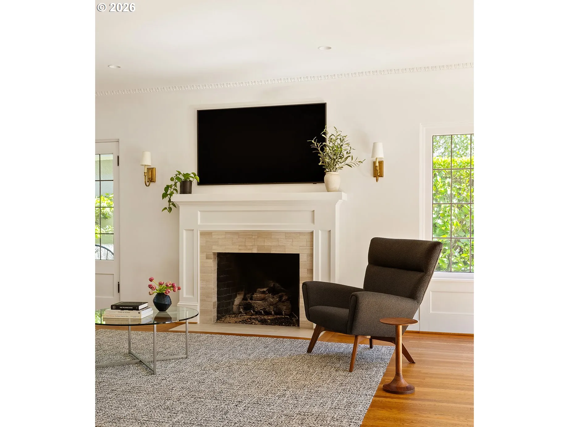 Living Room-Fireplace