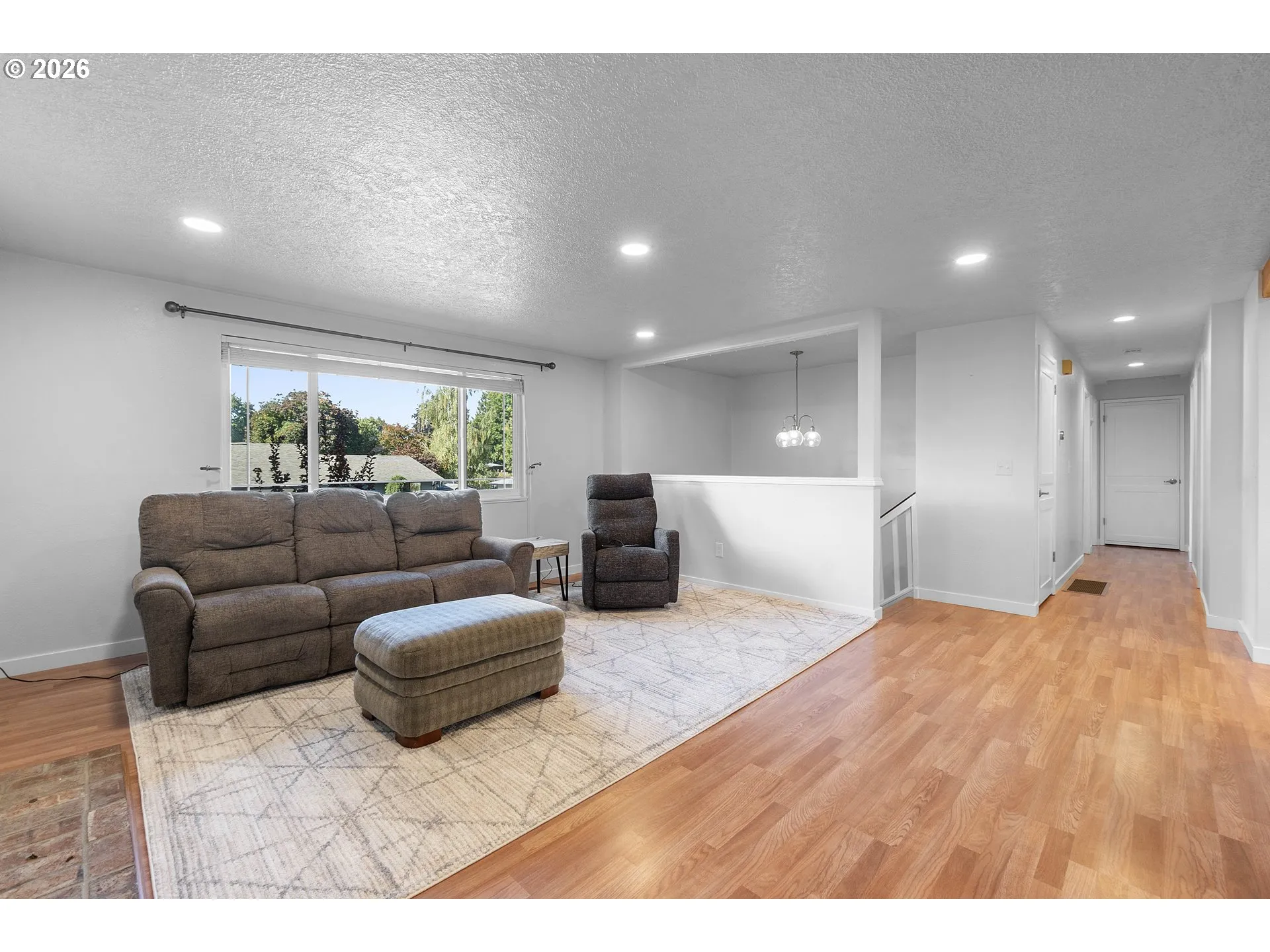 Living Room-Fireplace