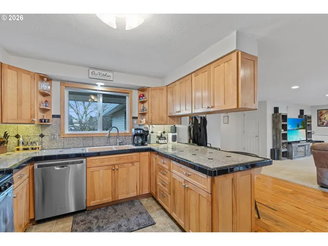 Kitchen-Eating Area