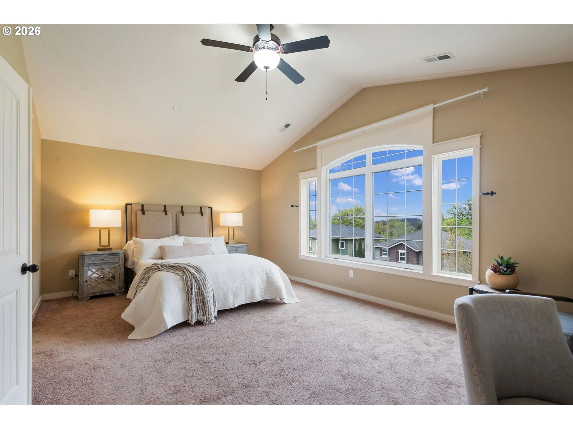 Bedroom, Primary-Upper