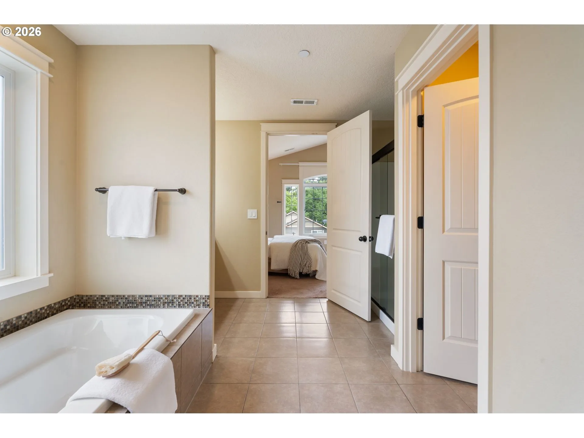 Bathroom-Upper