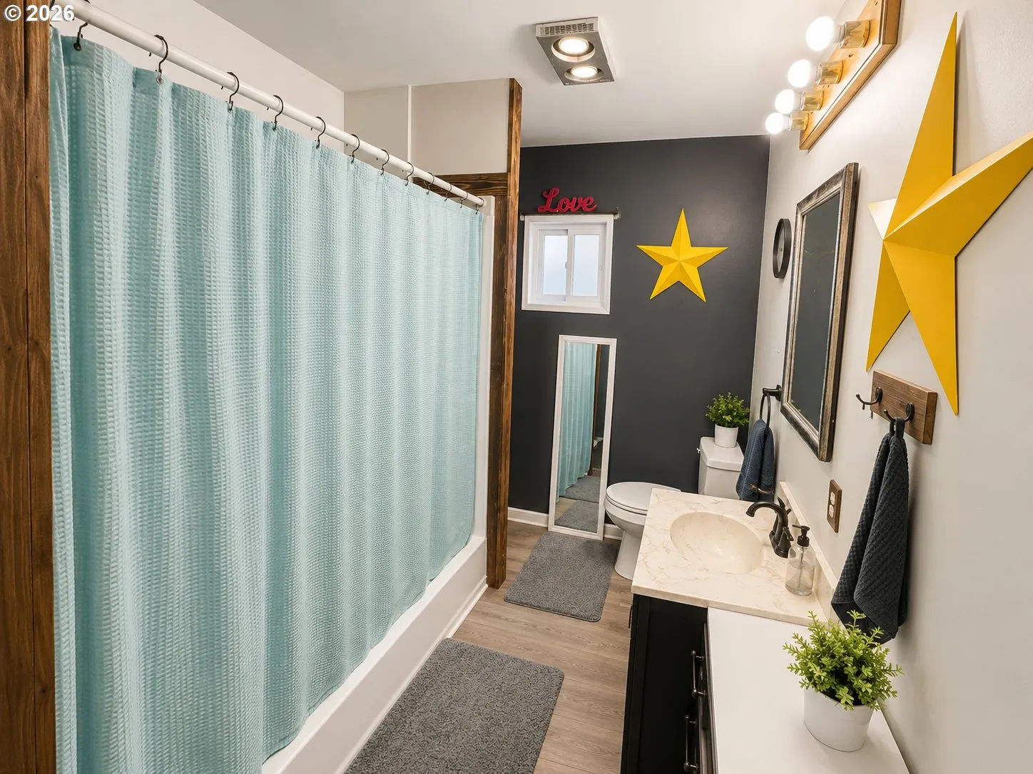 Bedroom, Owner's Suite