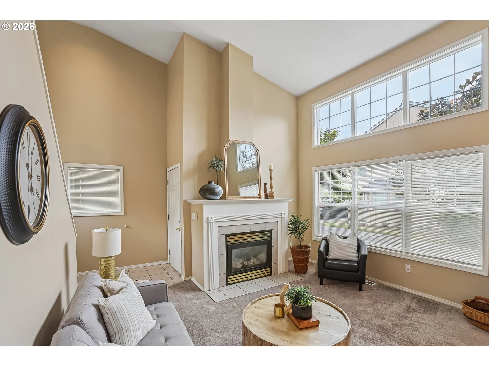 Living Room-Vaulted Ceilings