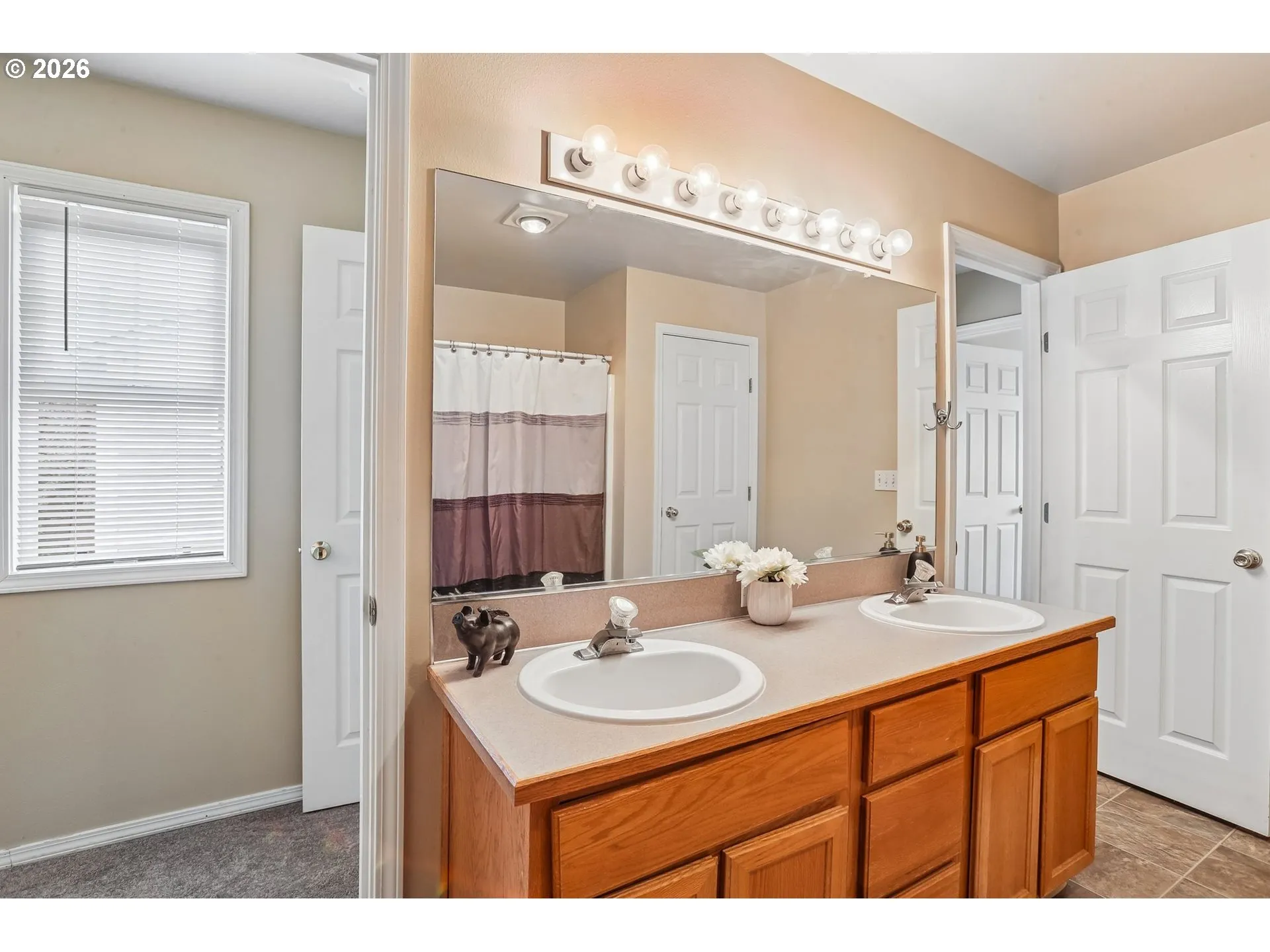 Bathroom-Jack and Jill