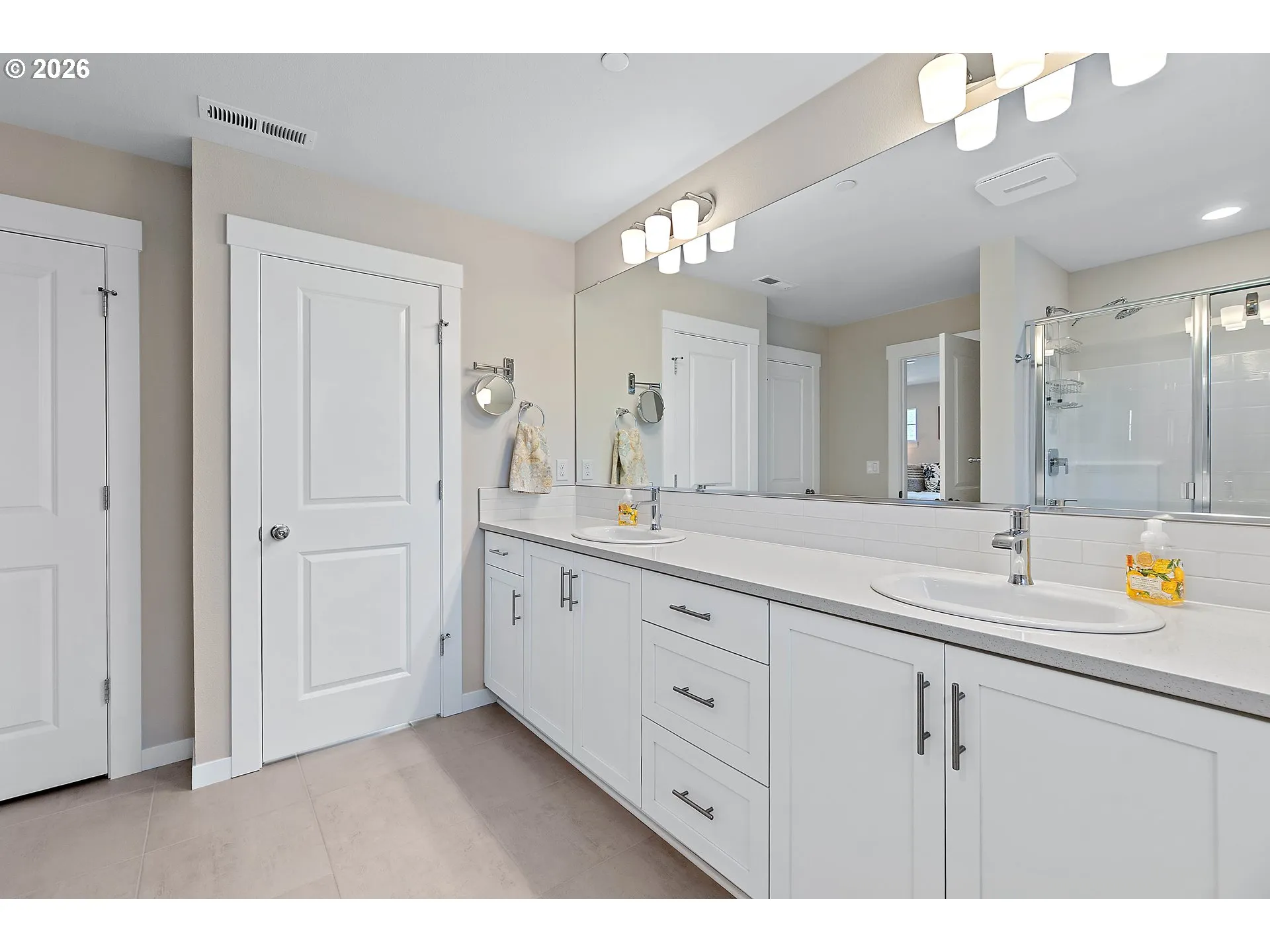 Bathroom, Attached