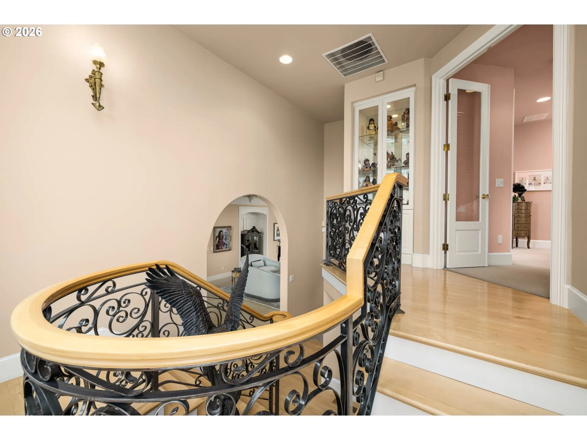 Bedroom, Owner's Suite-Upper