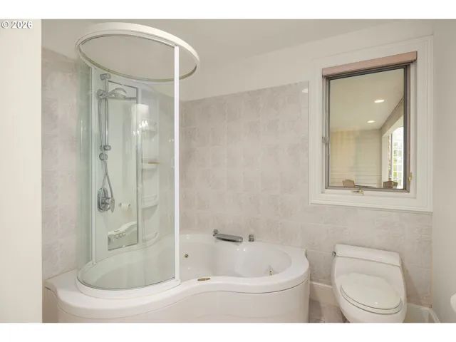 Bathroom-Lower