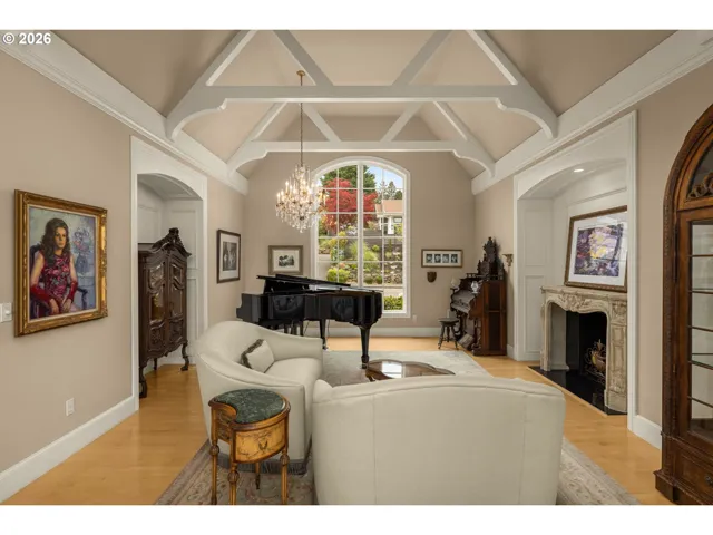 Living Room-Fireplace