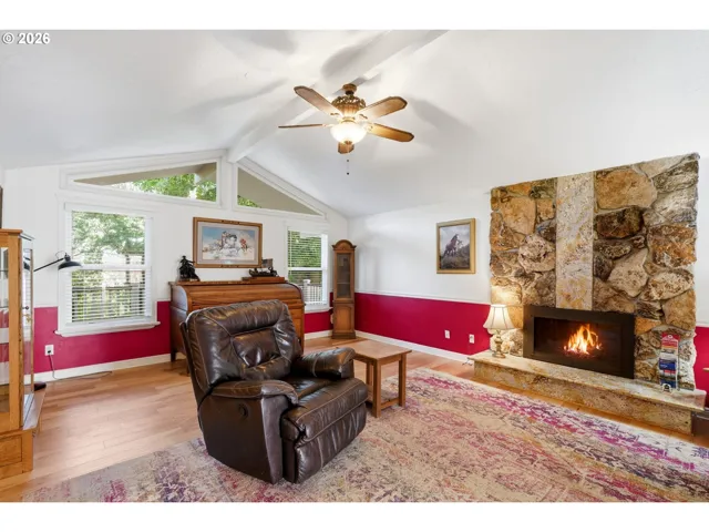Living Room-Fireplace