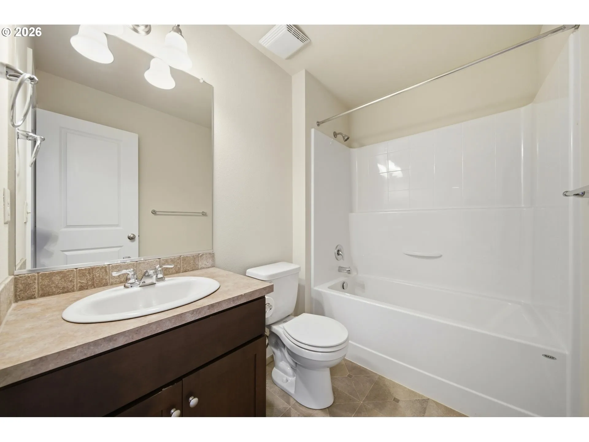 Bathroom-Upper