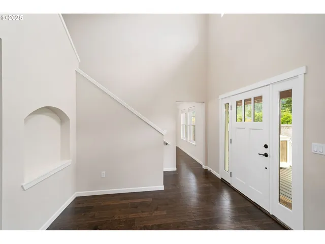 Entrance/Foyer