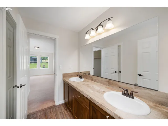 Bathroom-Jack and Jill