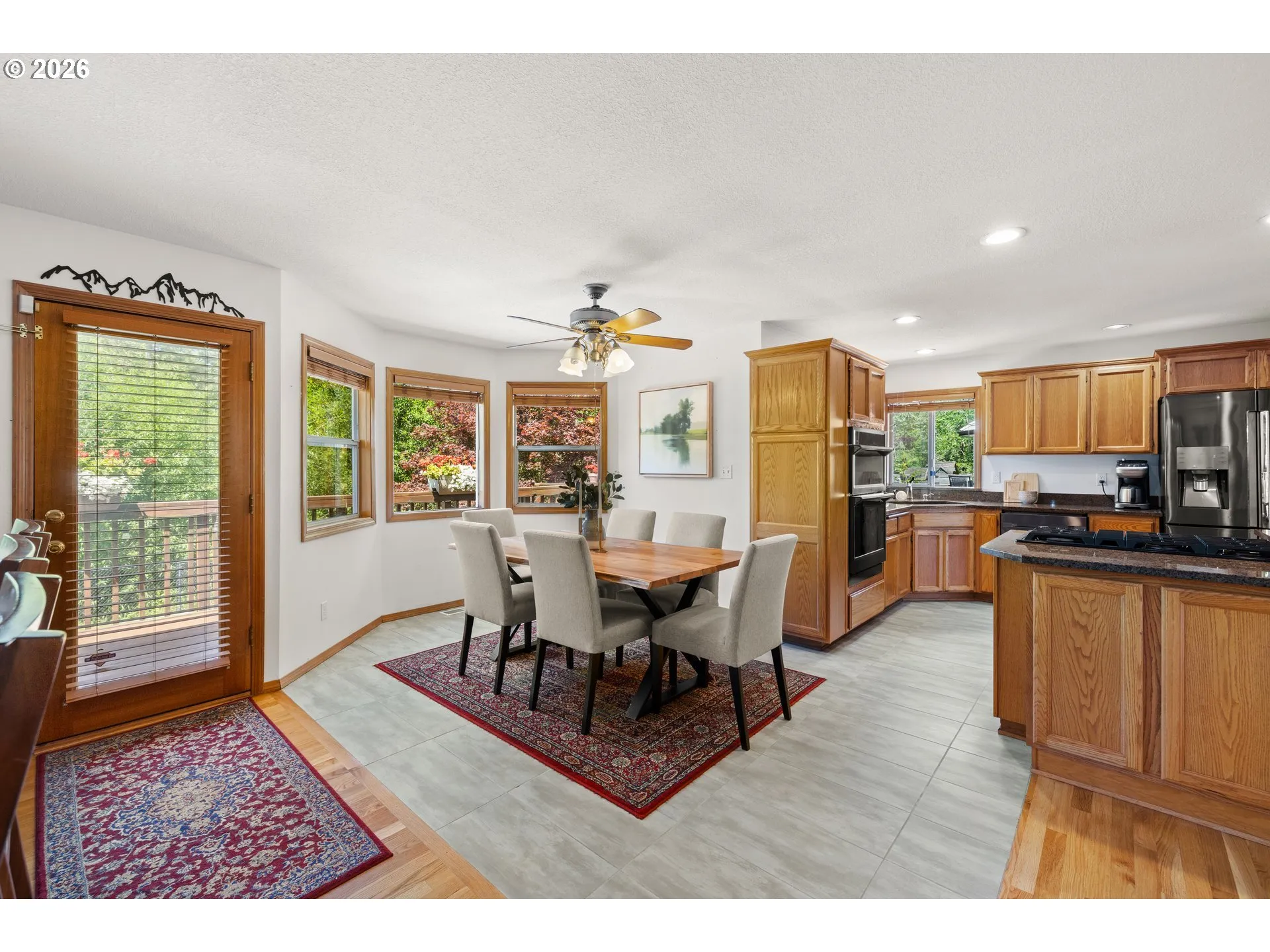 Kitchen-Eating Area