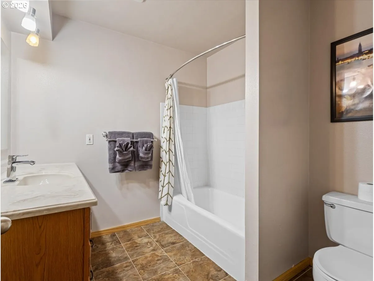 Bathroom-Lower