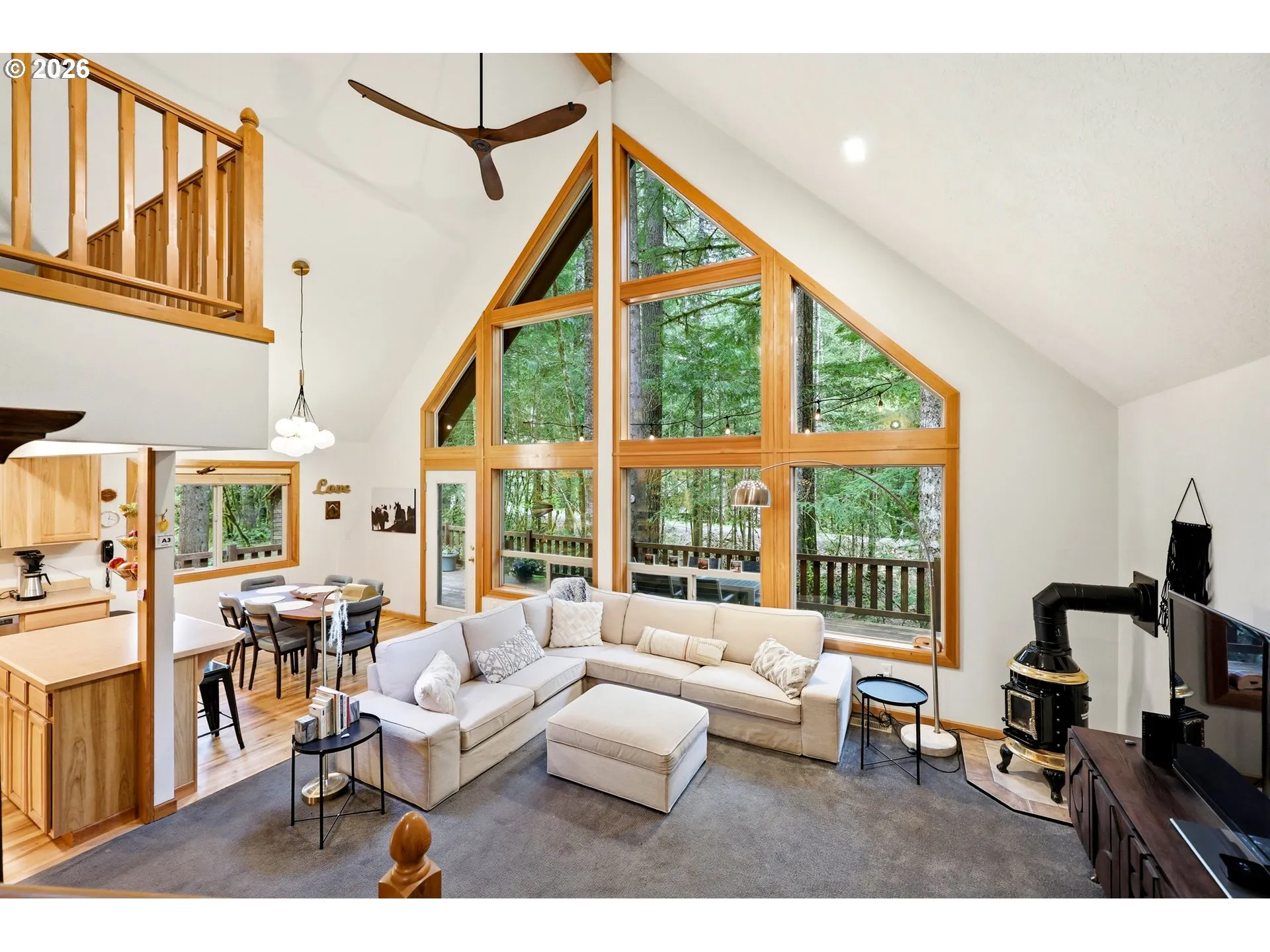 Living Room-Vaulted Ceilings