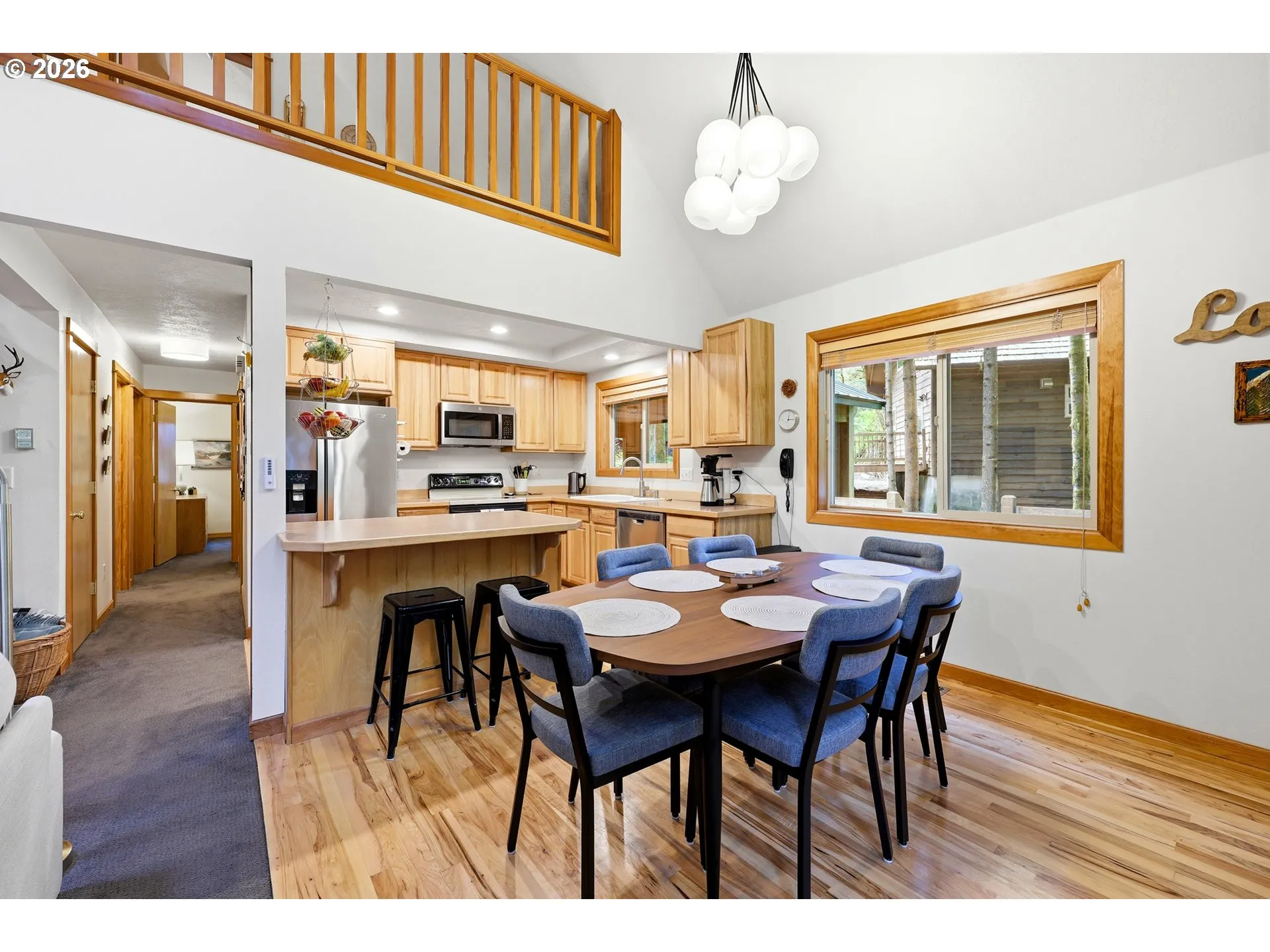 Dining Room-Vaulted Ceilings