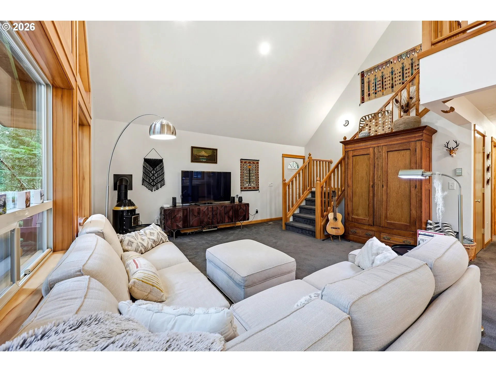 Living Room-Vaulted Ceilings