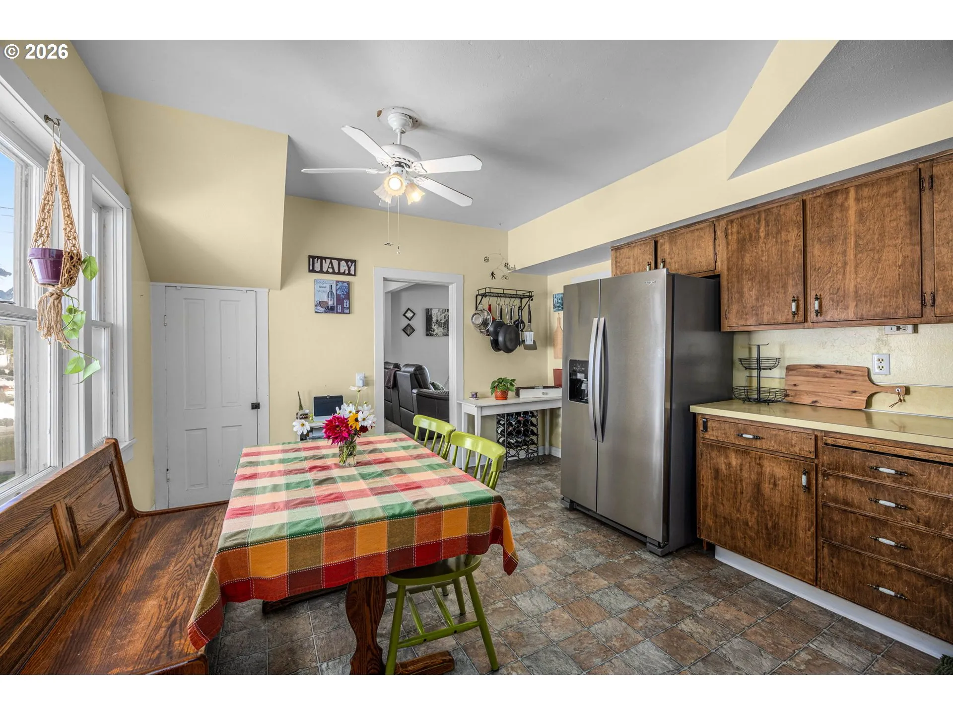 Kitchen/Nook-Eating Area