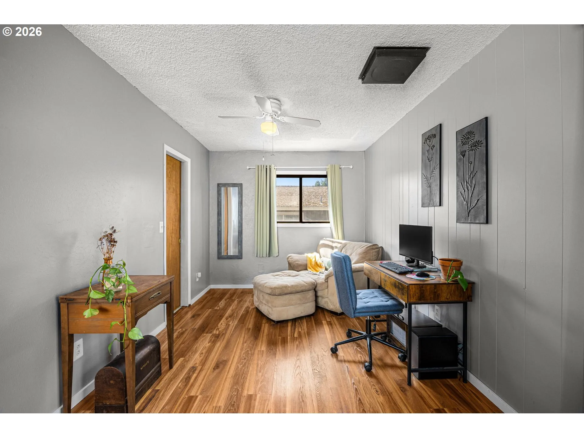 Family Room-Ceiling Fan