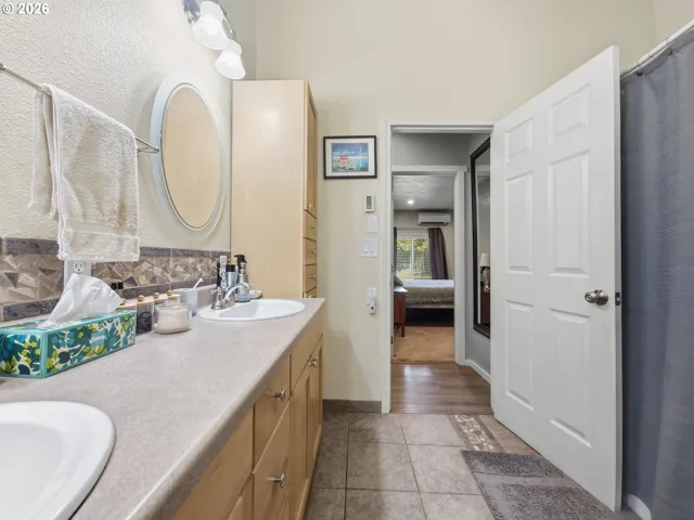 Bathroom-Double Sinks