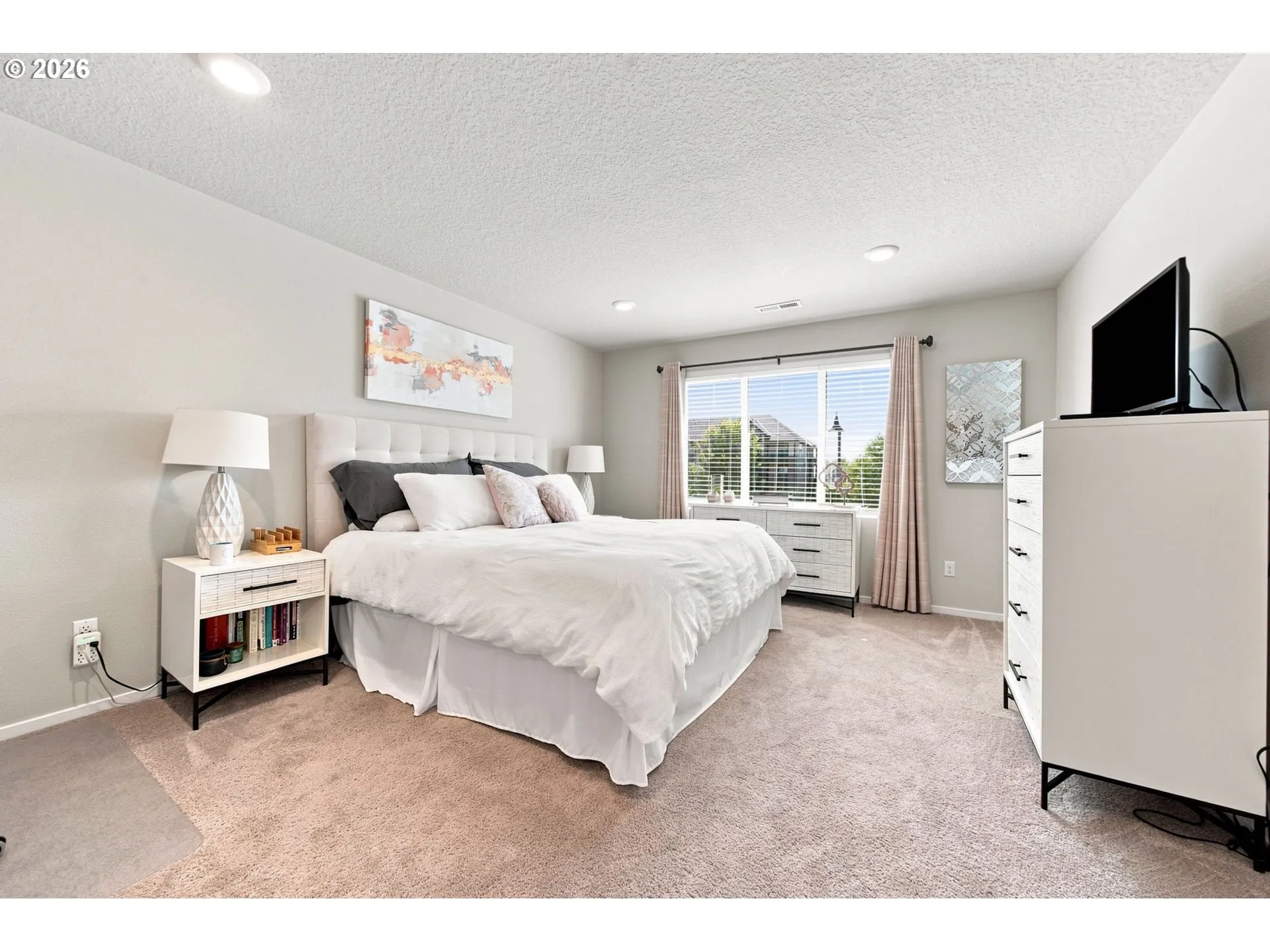 Primary Bedroom-Upper