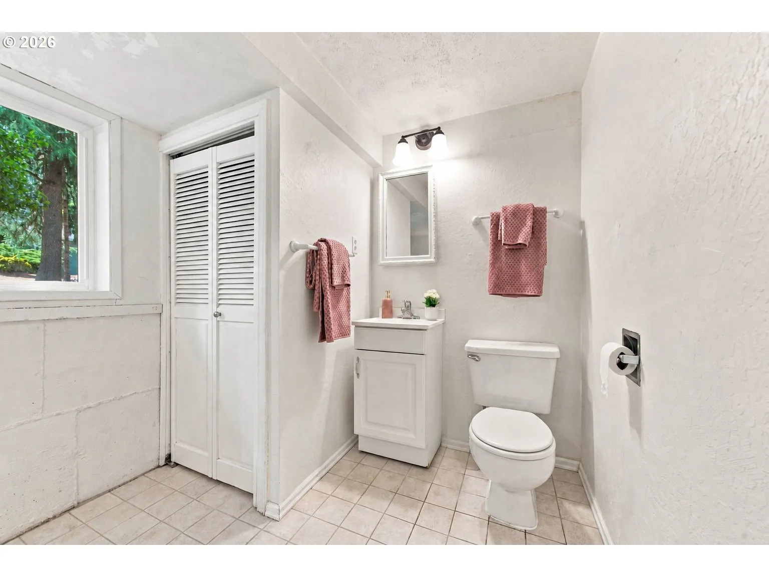Bathroom-Lower