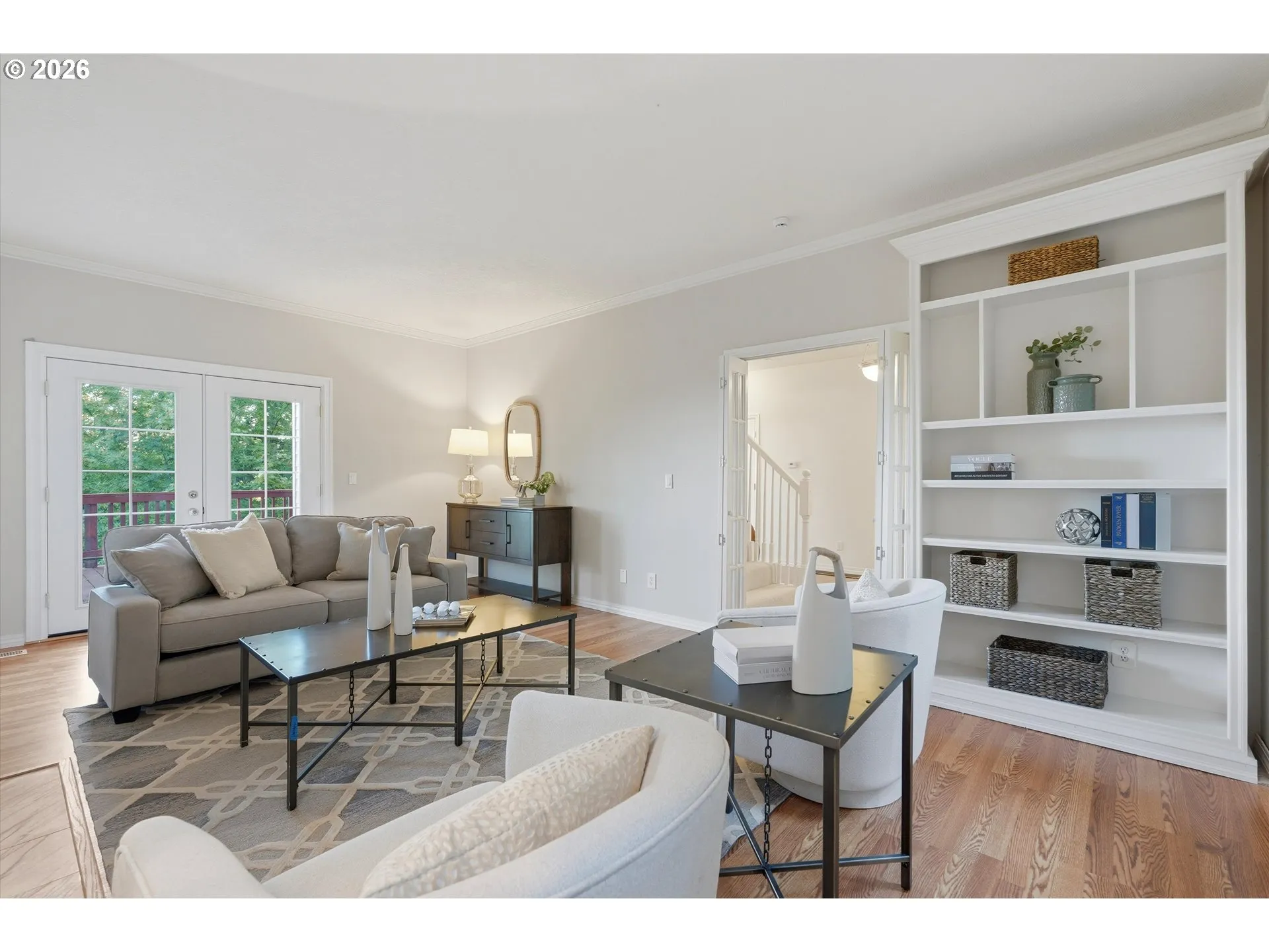 Living Room-Built-In Shelving