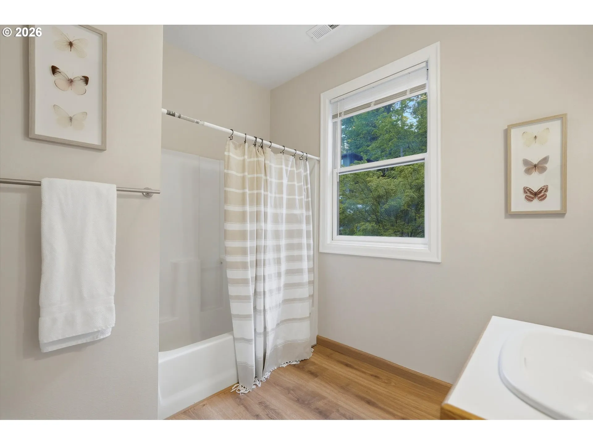 Bathroom-Upper