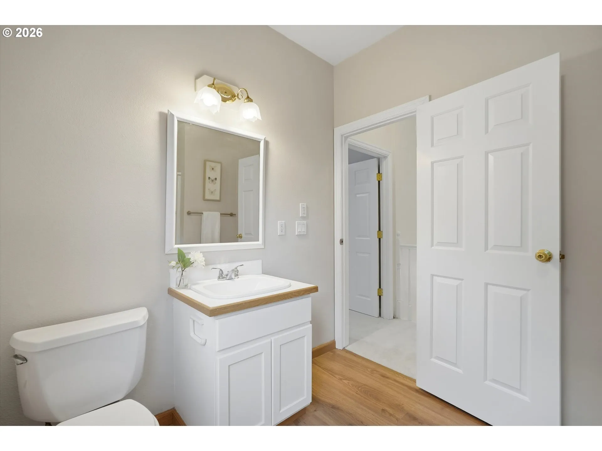 Bathroom-Upper