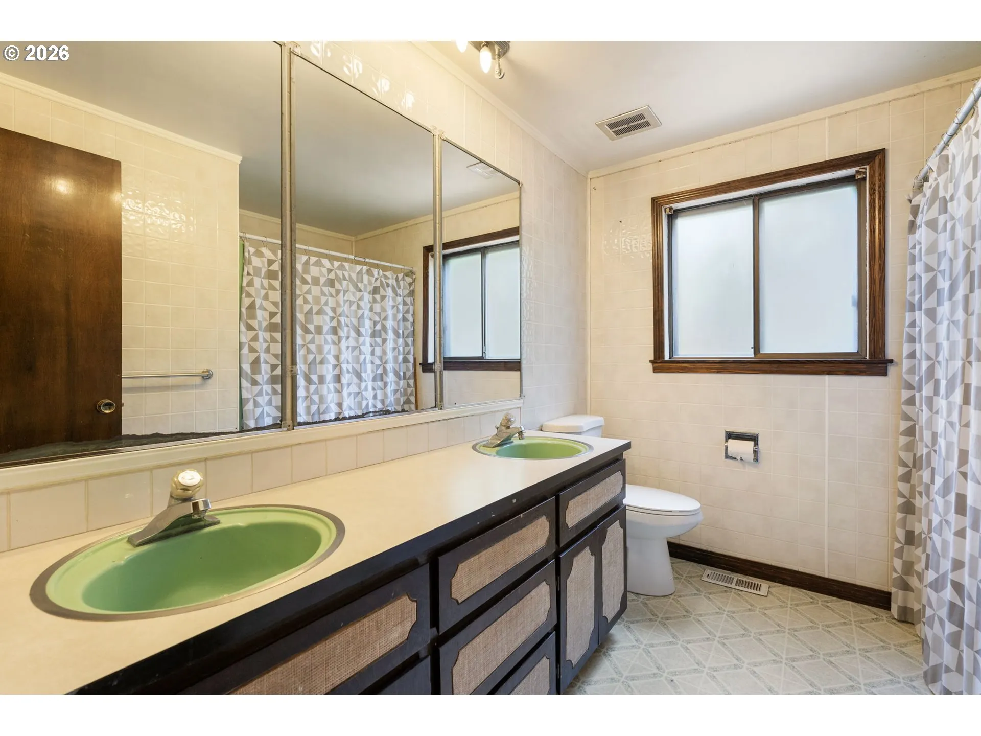 Bathroom-Hall