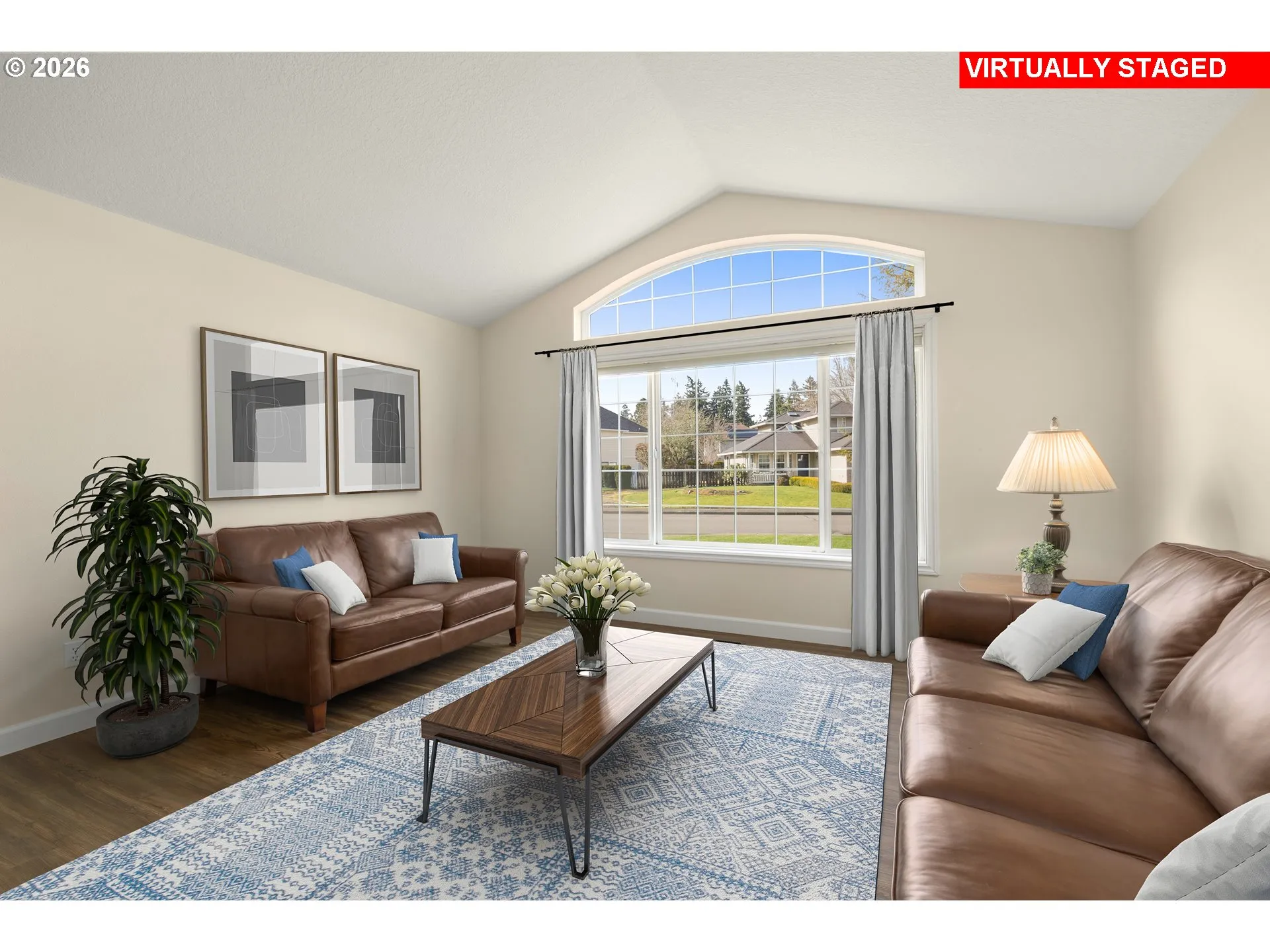 Living Room-Vaulted Ceilings