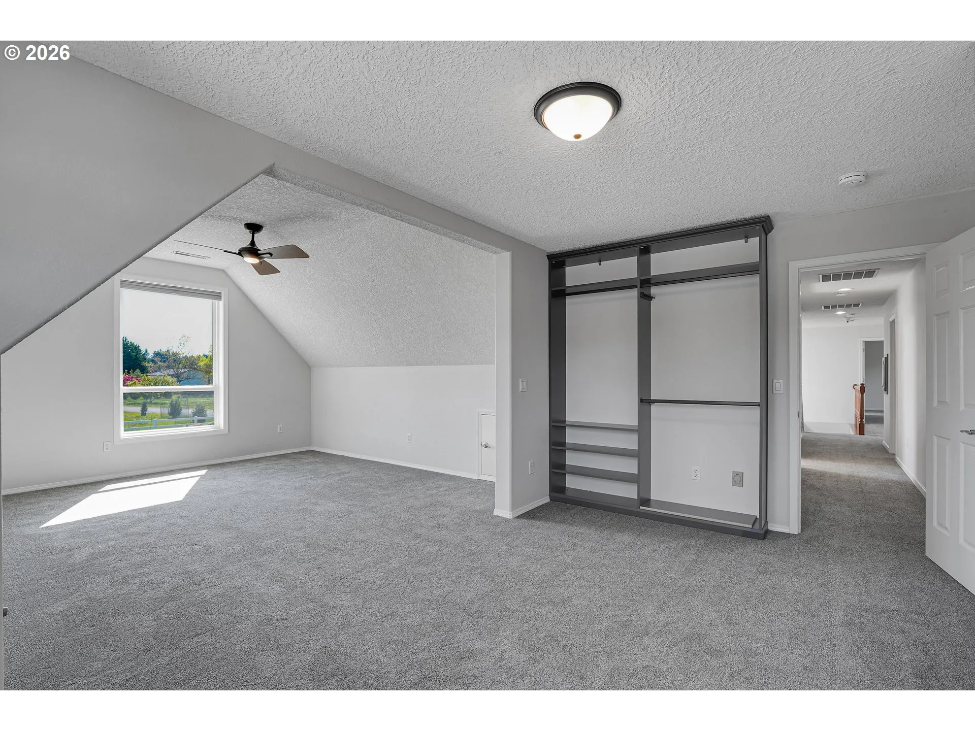 Bonus Room-Upper