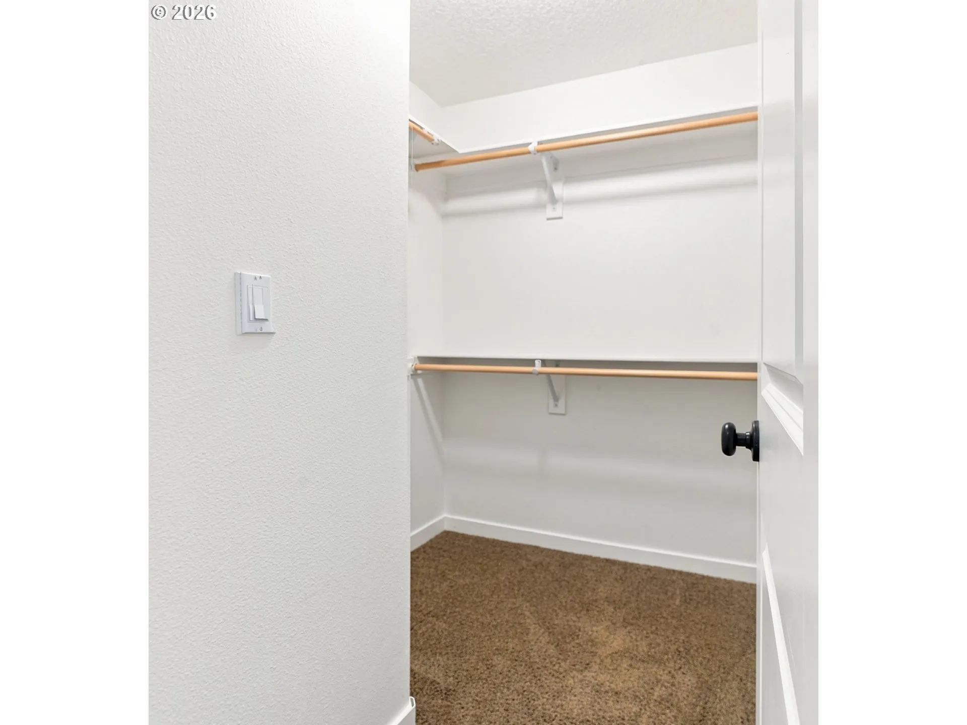 Bedroom, Owner's Suite-Walk-In Closet