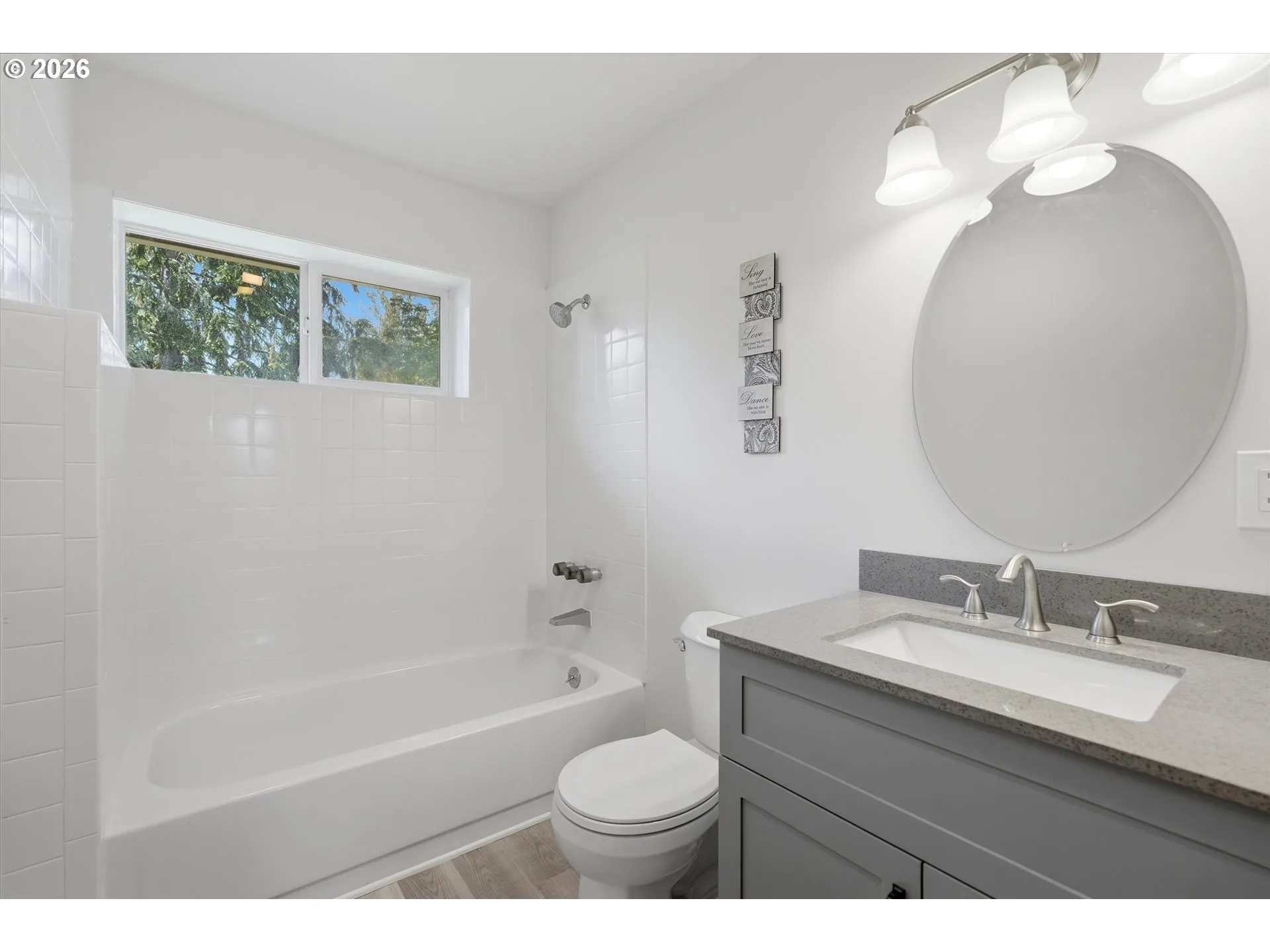 Bathroom-Upper