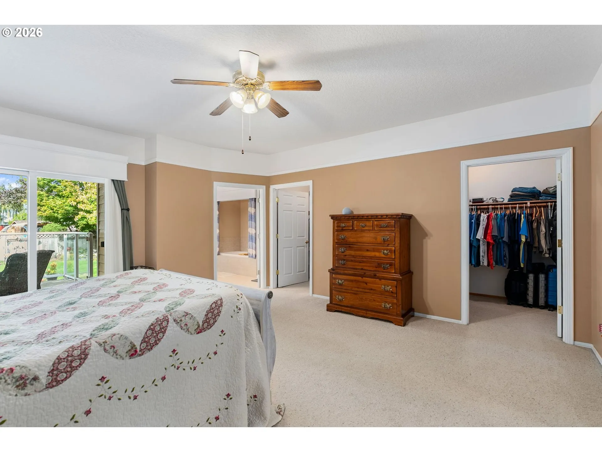 Bedroom, Owner's Suite-Walk-In Closet