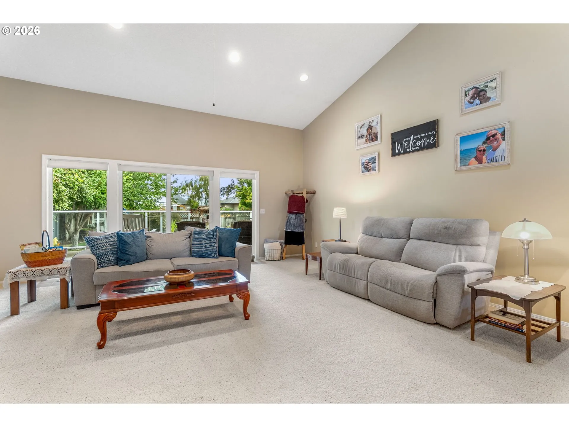 Living Room-Vaulted Ceilings