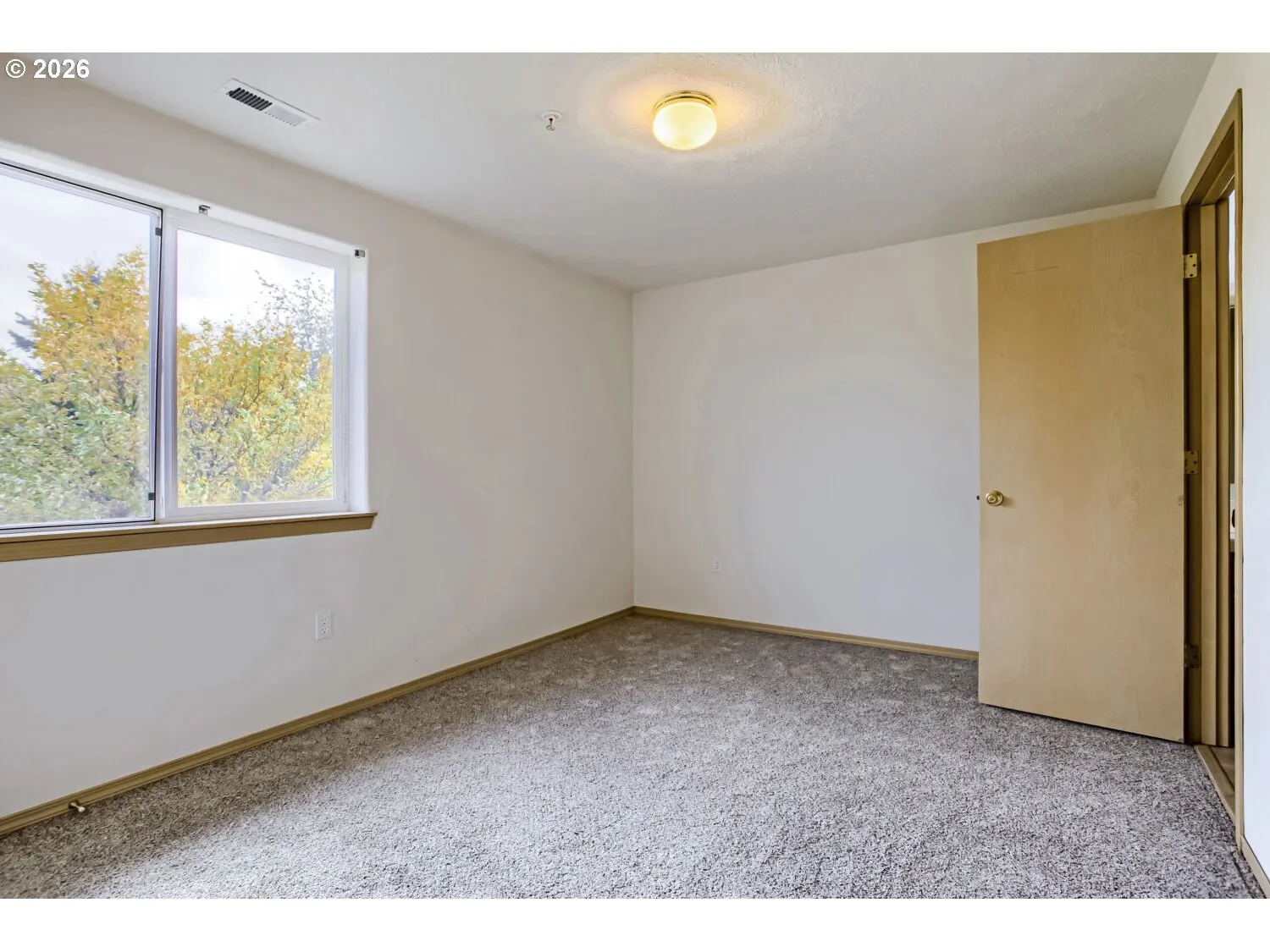 Bedroom, Primary