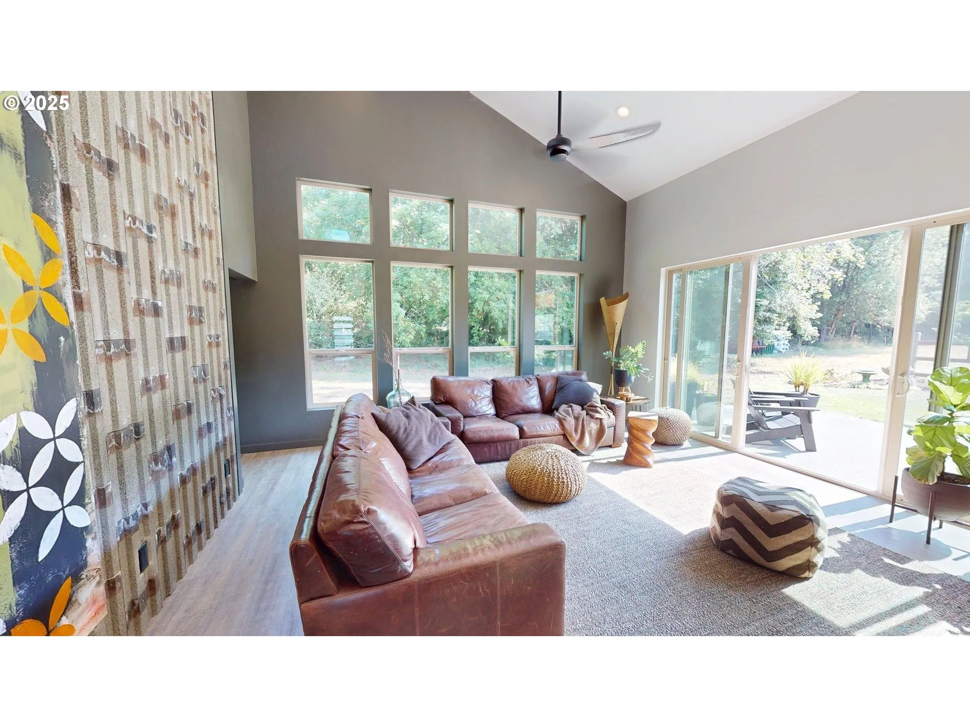 Living Room-Ceiling Fan