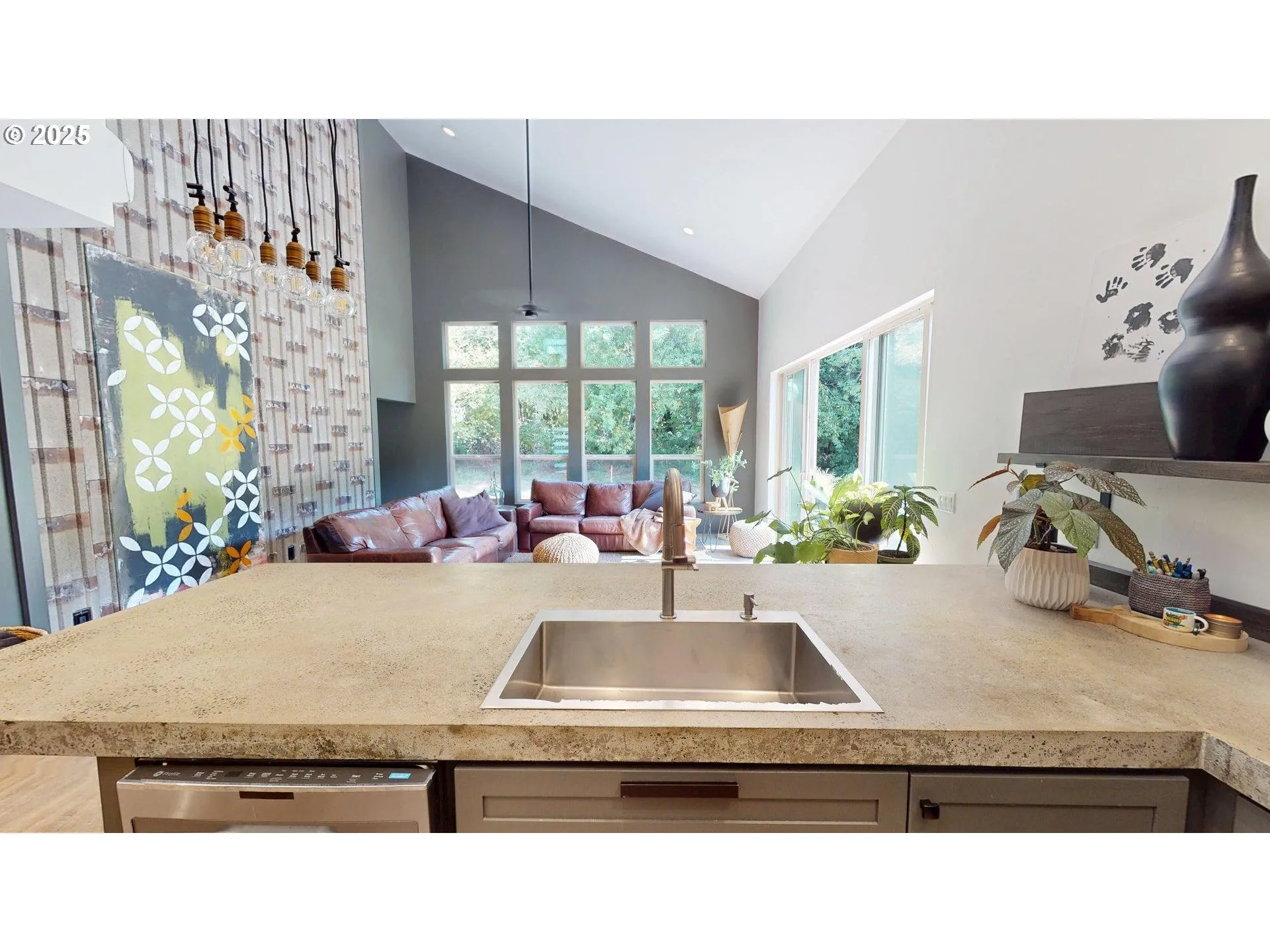 Kitchen/Living Room