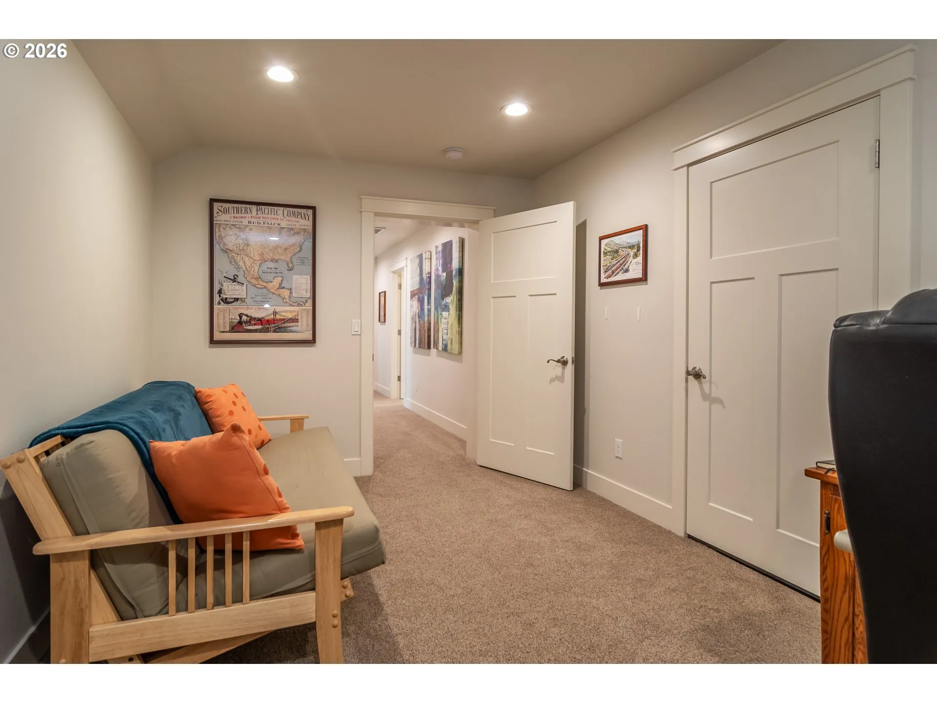 Den/Office-Upper