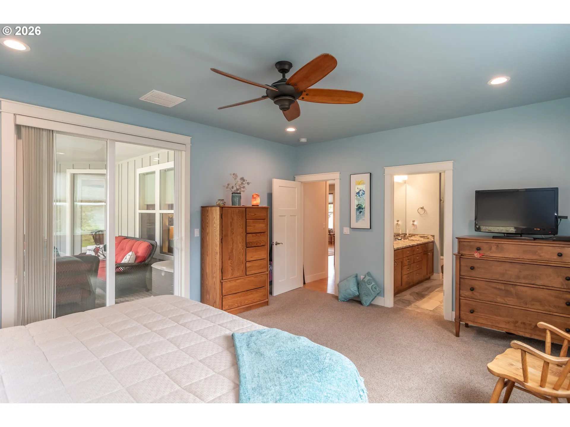 Bedroom, Primary-Ceiling Fan