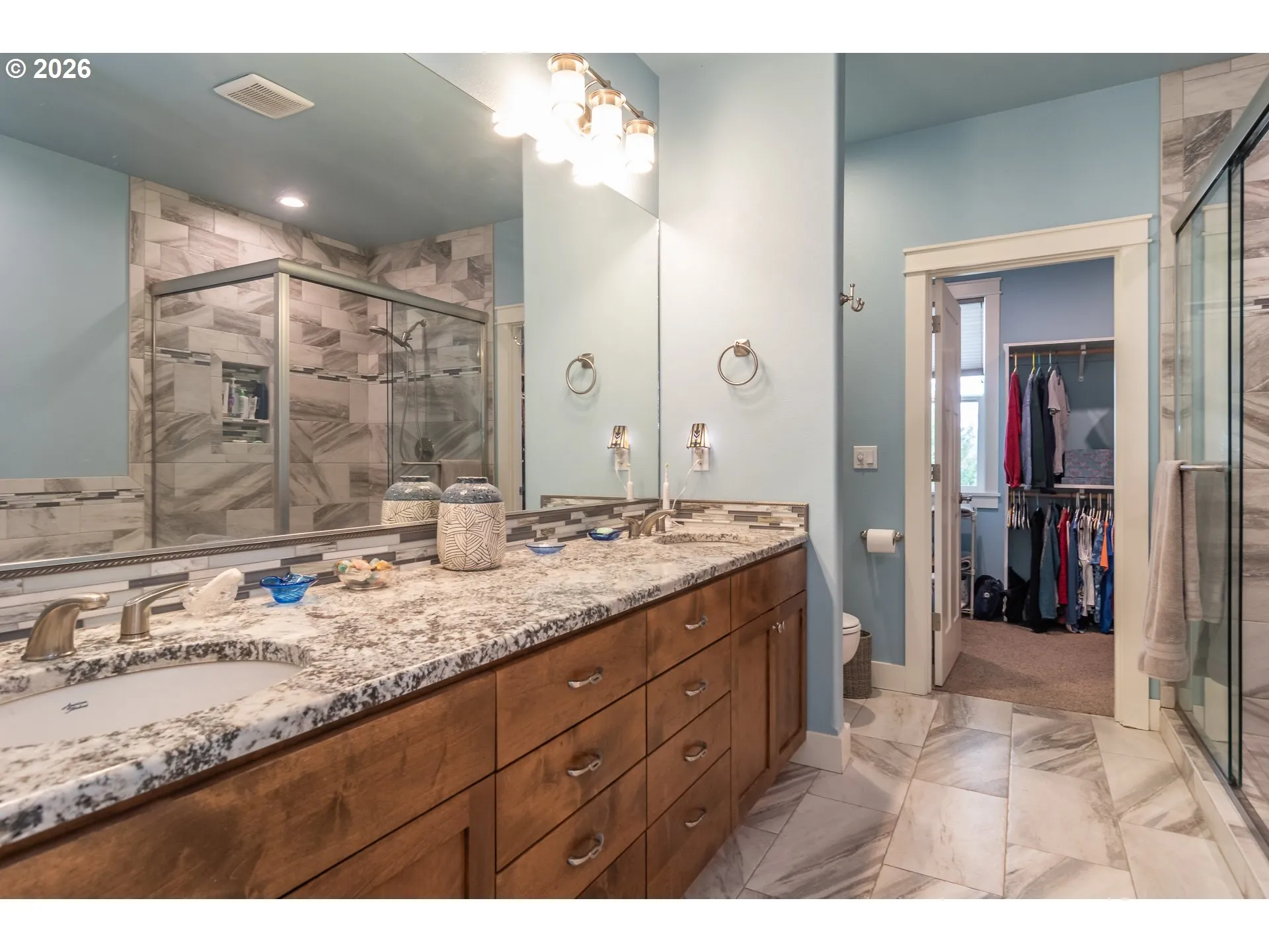Bathroom, Attached-Double Sinks