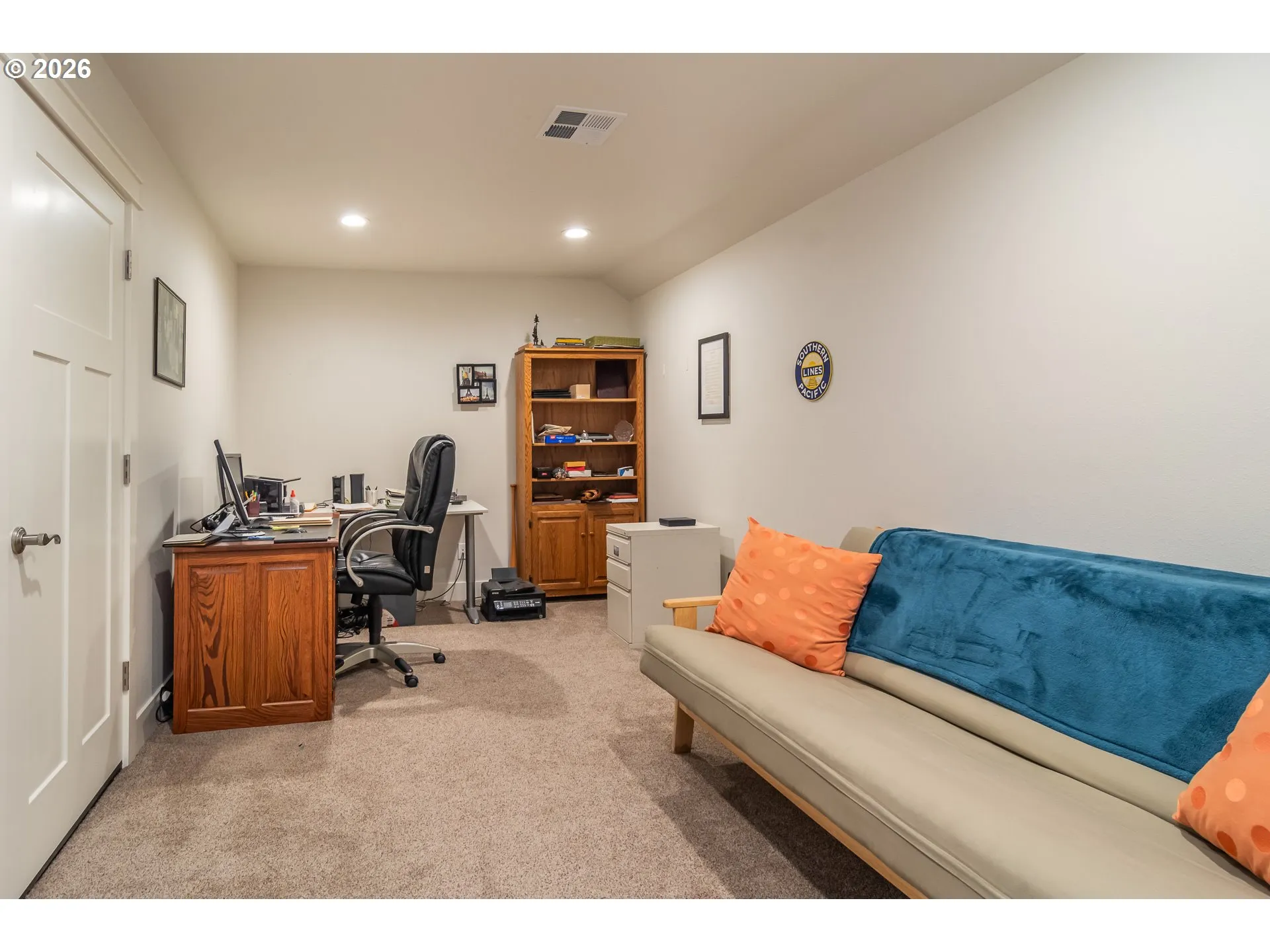 Den/Office-Upper