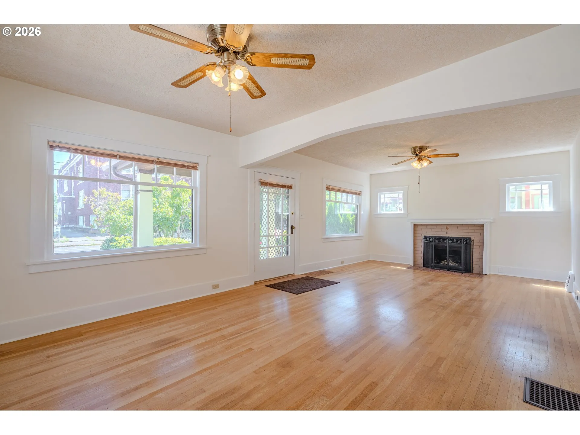 Living Room-Fireplace